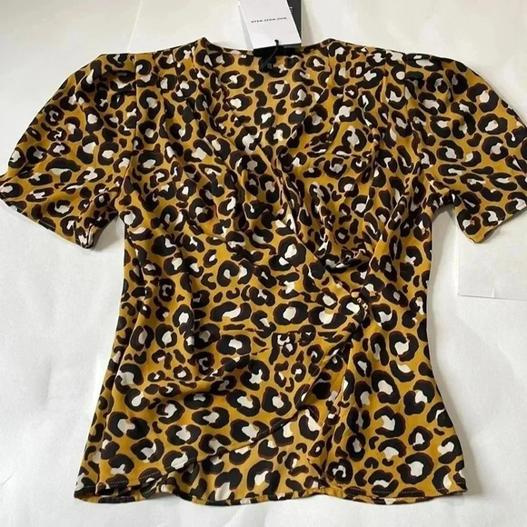 NWT Who What Wear leopard print top size XSmall - Picture 1 of 8